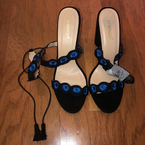 NWOT Shoe Dazzle • Rosiie Blue Flower Wrap-Up Heel - Picture 4 of 8